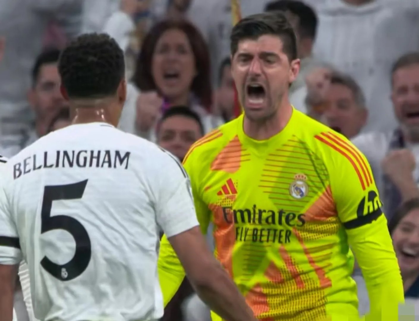 阿森纳发布备战花絮;冲刺阶段远射贴柱;德国杯任务艰巨;官宣口径保持一致 阿森纳发布备战花絮;冲刺阶段远射贴柱;德国杯任务艰巨;官宣口径保持一致