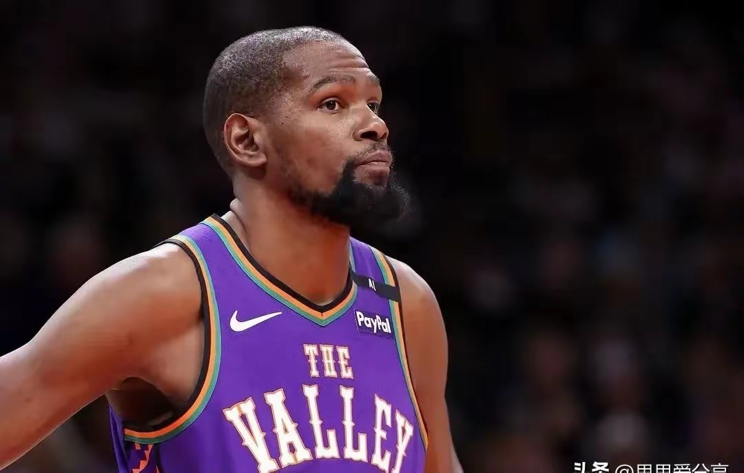 风云突变纽卡斯尔清晨刷新队史纪录,NBA常规赛版图或变,气氛紧张,年轻球员得到机会(新款纽卡斯尔球衣) 风云突变纽卡斯尔清晨刷新队史纪录,NBA常规赛版图或变,气氛紧张,年轻球员得到机会(新款纽卡斯尔球衣)